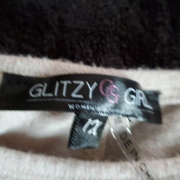 Peaceful Harmony Top - Picture 3 of 3